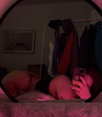 Full leaked Spicyhoney private photo