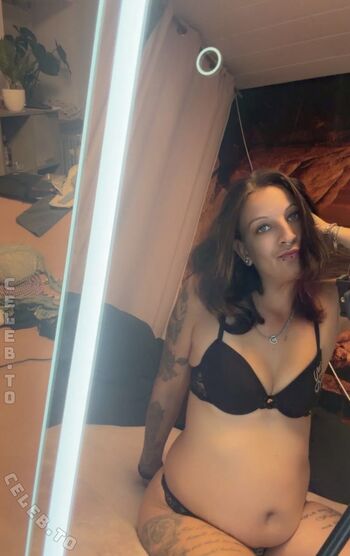 Full leaked Spicyjenny page private photo