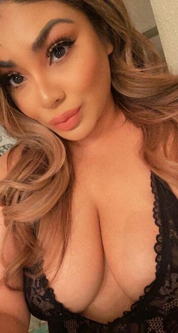 Full leaked Spicymami private onlyfans photo