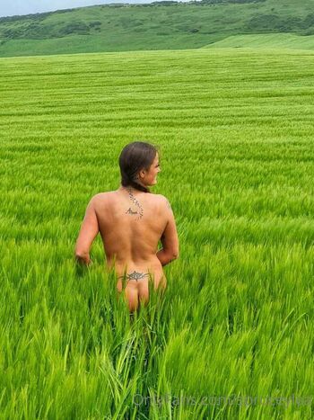 Full leaked Spruceylea private onlyfans photo