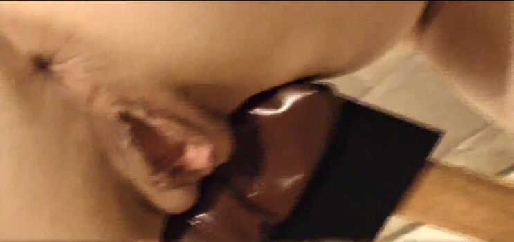 Full leaked Squeakmachine private photo