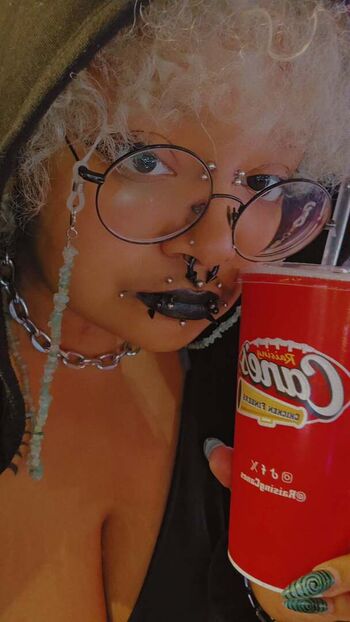 Full leaked Squishybf private onlyfans photo