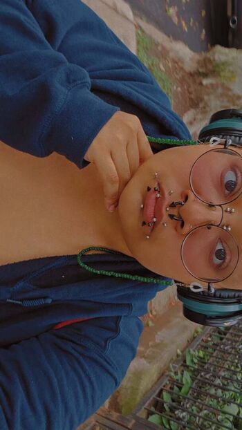 Full leaked Squishybf private onlyfans photo