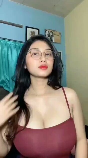 Full leaked Sri ayu tarisa private photo