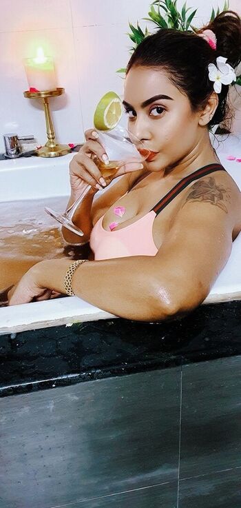 Full leaked Sri reddy private photo