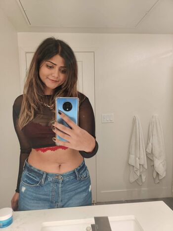 Full leaked Srishti sharma private photo