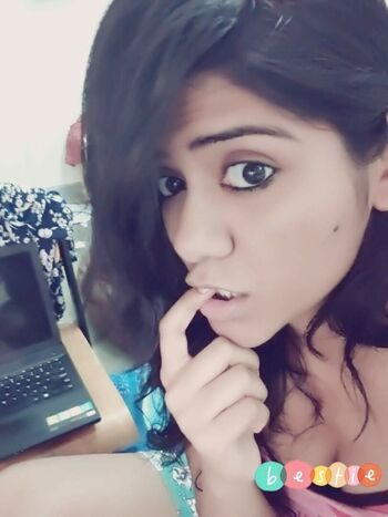 Full leaked Srishti sharma page private photo