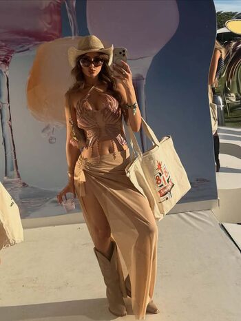 Full leaked Sssniperwolf private onlyfans photo