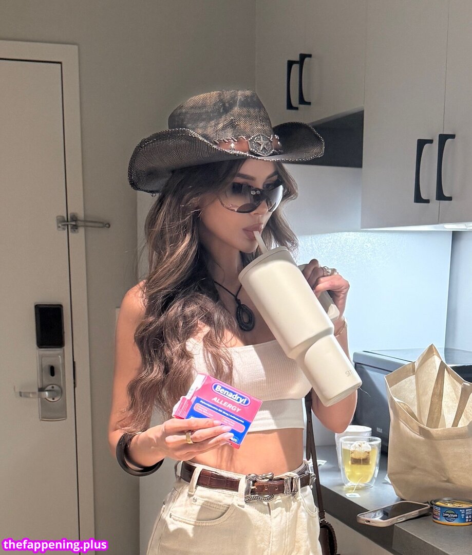 Sssniperwolf Nagie OnlyFans Zdjęcie #79