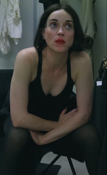 Full leaked St vincent private photo