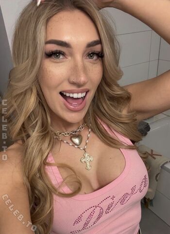Full leaked Starletnova  page private onlyfans photo