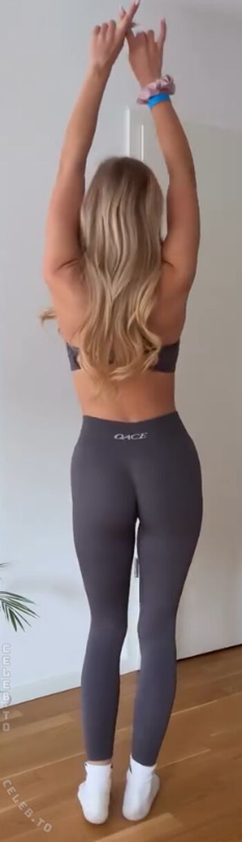 Full leaked Starletnova private onlyfans photo