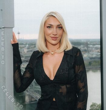 Full leaked Starletnova private photo