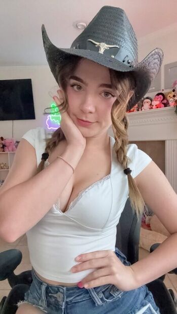 Full leaked Staryuuki page private photo