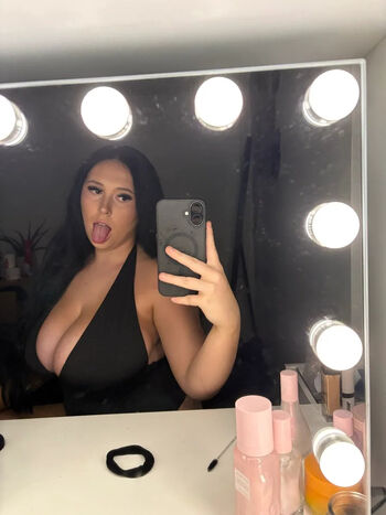 Full leaked Starzia private onlyfans photo