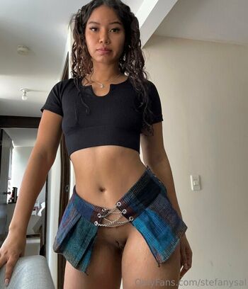 Full leaked Stefaniasalinas page private photo