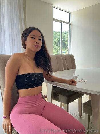 Full leaked Stefaniasalinas page private photo