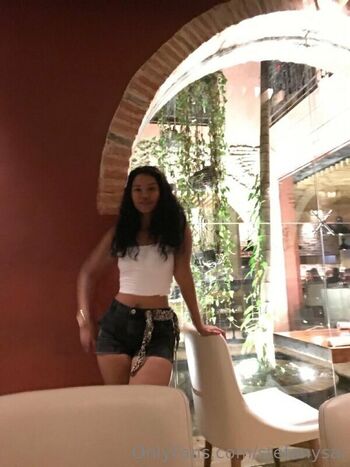 Full leaked Stefaniasalinas page private photo