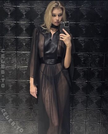 Full leaked Stella maxwell private onlyfans photo