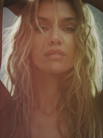 Full leaked Stella maxwell private photo