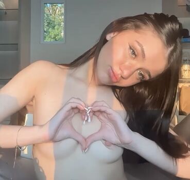 Full leaked Stellapearl private photo