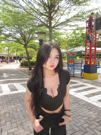 Full leaked Stephanie chua page private photo