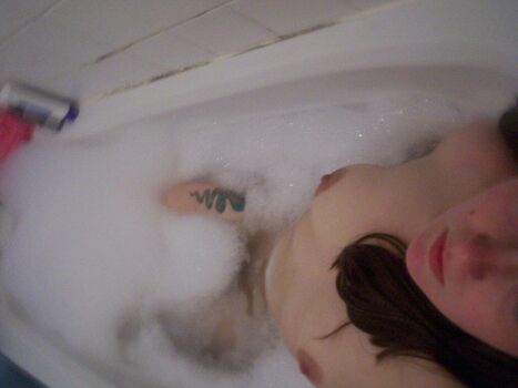 Full leaked Stephanie wootton page private photo