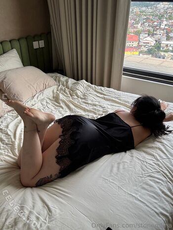 Full leaked Stonemlina page private photo