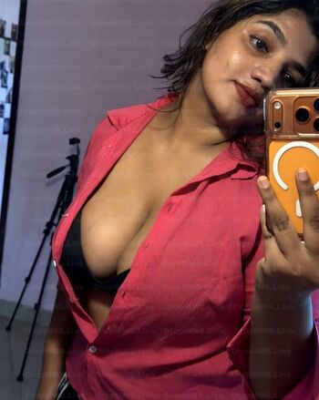 Full leaked Storiesofsara private onlyfans photo