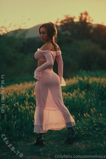 Full leaked Stormi maya page private photo