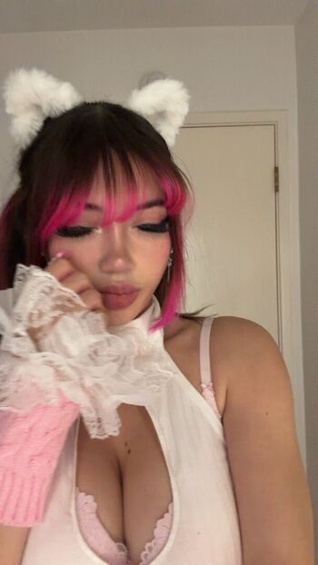 Full leaked Strawbarizz private photo