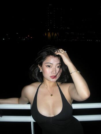 Full leaked Strawbeary th page private onlyfans photo