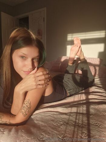 Full leaked Strawberrisweetv private onlyfans photo