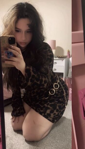 Strawbewie_buni