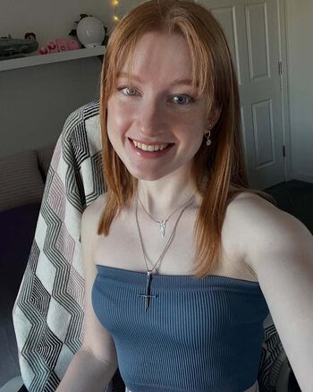 Full leaked Strawbz private onlyfans photo