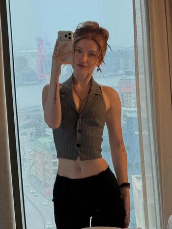 Full leaked Strawbz private photo