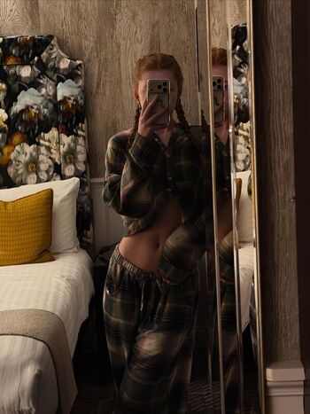 Full leaked Strawbz private photo