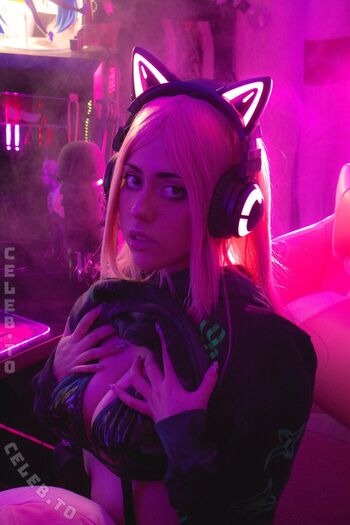 Full leaked Strelizia page private onlyfans photo