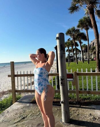 Full leaked Strong and curvy women private onlyfans photo