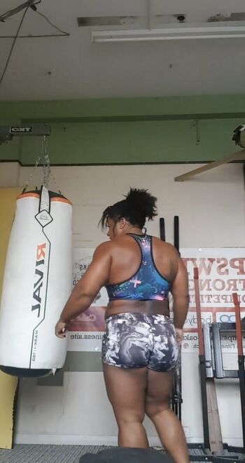 Full leaked Strongwomen private photo