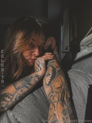 Full leaked Stucklikehoney private onlyfans photo