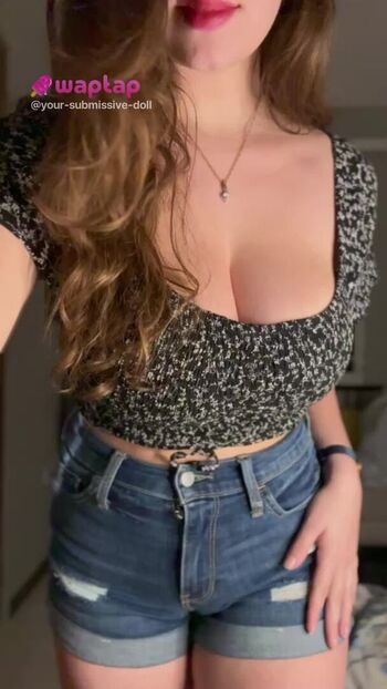 Full leaked Submissivedoll private photo