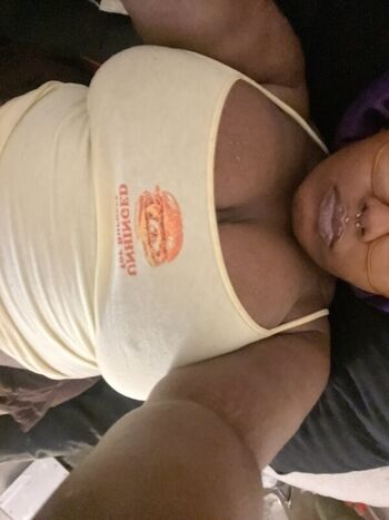 Full leaked Succubusmiaa private photo