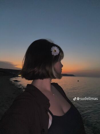 Full leaked Sude elmas private photo