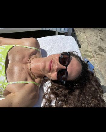 Full leaked Sue bird page private onlyfans photo