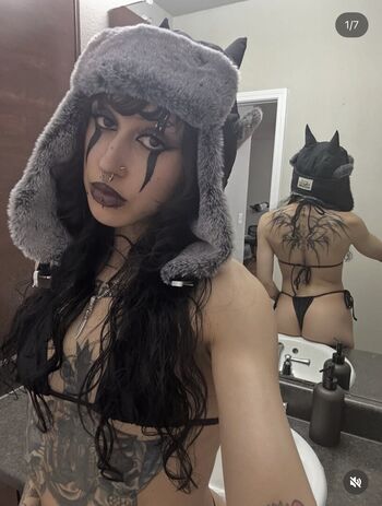 Full leaked Suedmza private onlyfans photo