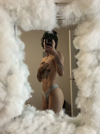 Full leaked Suedmza private photo