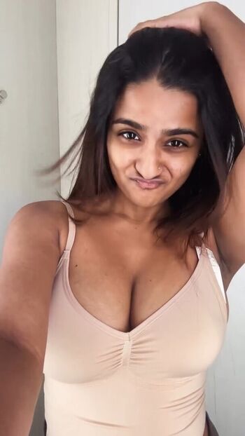 Full leaked Suhana khan private onlyfans photo