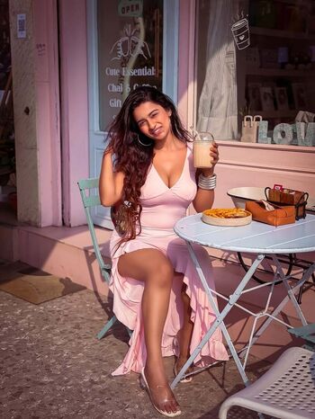 Full leaked Suhana khan private onlyfans photo