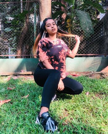 Full leaked Suhana khan page private photo
